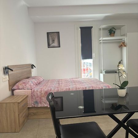 Estupendo Piso A 5 Min De La Estacion De Bus Y Tren Maria Zambrano Apartamento Málaga Exterior foto