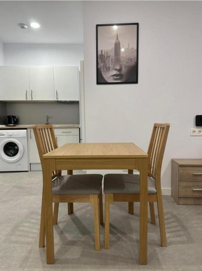 Estupendo Piso A 5 Min De La Estacion De Bus Y Tren Maria Zambrano Apartamento Málaga Exterior foto