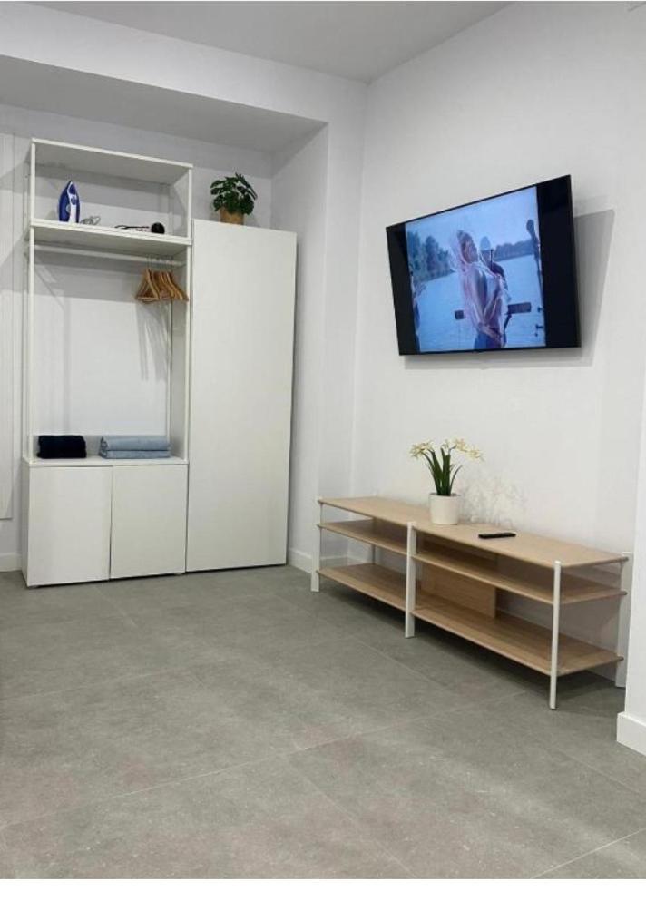 Estupendo Piso A 5 Min De La Estacion De Bus Y Tren Maria Zambrano Apartamento Málaga Exterior foto